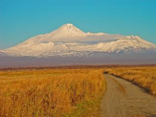 обои Авачинский вулкан возле Петропавловск-Камчатского фото