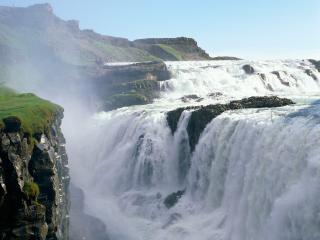 обои Золотой водопад в Исландии фото