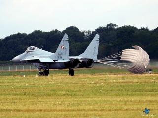 обои Миг - 29 фото