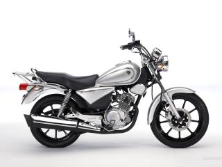 обои для рабочего стола: Yamaha YBR125 Custom