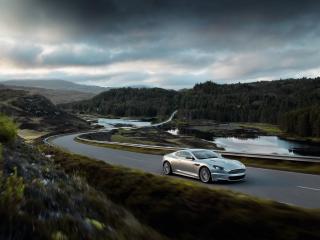обои Aston Martin в горах фото