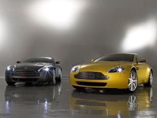 обои Два автомобиля Aston Martin фото