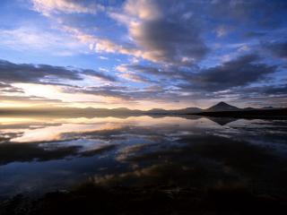 обои Laguna Colorada at Sunset, South Lipez, Bolivia фото