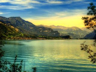 обои Бирюзовое озеро в горах фото