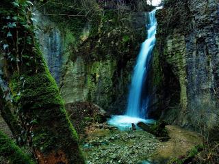 обои Водопад речки со скалы фото