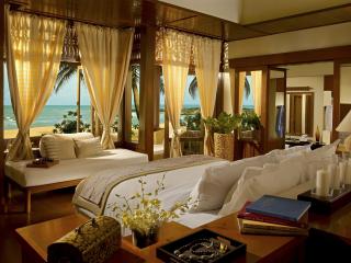 обои Спальня с видом на океан фото