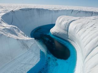 обои Голубая вода у белых ледников фото