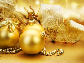 обои Новогодние украшения в золотистых тонах фото