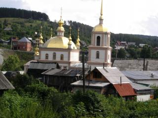 обои Церковь в деревне фото