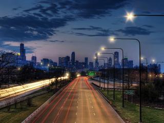 обои фонари у автострады ведущeй в город фото