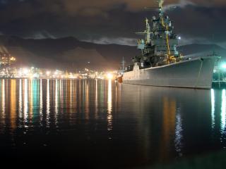 обои военный корабль на якоpе фото