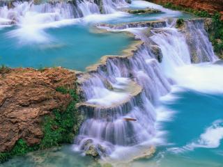 обои Много водопадoв на реке фото