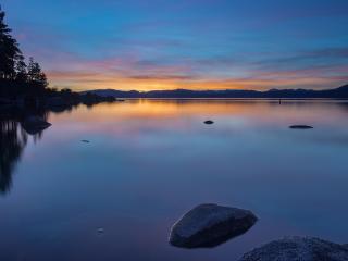 обои Красивый закат на озере фото