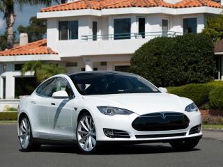 обои для рабочего стола: Tesla Model S 2012 дом