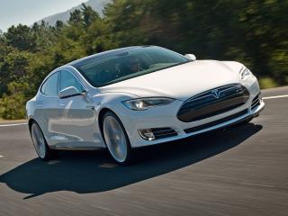 обои Tesla Model S 2012 мчится фото