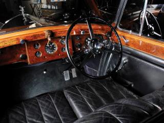 обои для рабочего стола: Rolls-Royce Wraith Limousine 1938 руль