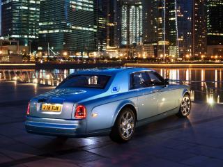 обои Rolls-Royce 102EX Electric Concept 2011 ночью фото