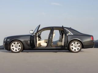 обои Rolls-Royce Ghost 2009 сбоку фото