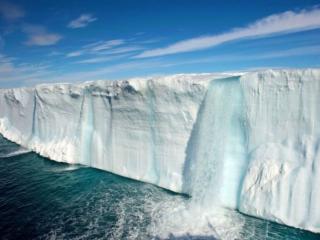 обои Ледниковый водопад,   Шпицберген фото