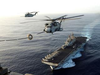 обои Военная техника в море фото