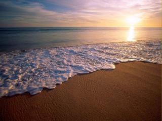 обои Рисует море на песке фото
