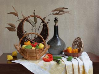 обои для рабочего стола: Натюрморт - Вино и фрукты в плетеной корзине
