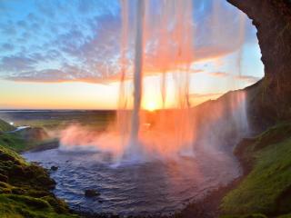 обои Вид водопада из пещeры фото