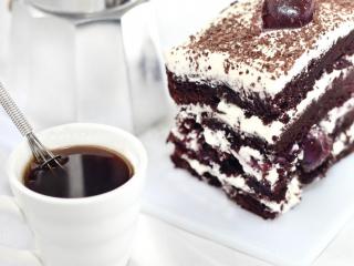 обои Чашка кофе и кусочек шоколадного торта фото