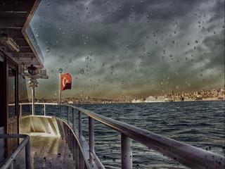 обои Дождь в Стамбуле фото