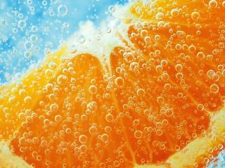 обои Долька апельсина и миллион пузырьков фото