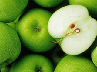 обои Зелёные яблоки фото