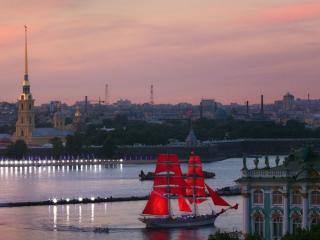 обои Юбилейные Алые паруса в Петербурге фото