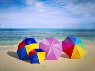 обои для рабочего стола: Зонты и море