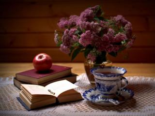 обои Книги,   яблоко,   чай и цветы фото