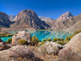 обои Бирюзовое озеро Искандер-Куль. Таджикистан фото