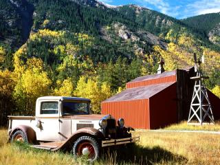 обои 1931 International Pickup Truck, Near Twin Lakes, Colorado фото