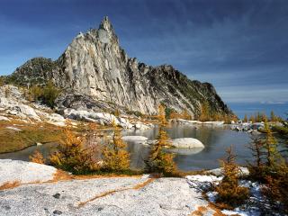 обои Prusik Peak and Gnome Tarn, Alpine Lakes Wilderness фото