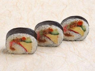 обои Три порции суши фото