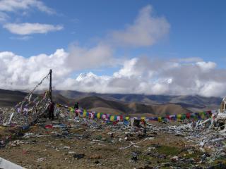 обои Тибет. Поледствия праздника фото