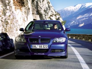 обои BMW 3 Series на горной дороге фото