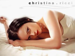 обои Christina Ricci White dress and white fone фото