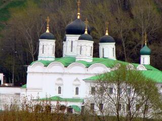 обои Прекрасная церковь в Нижнем Новгороде фото