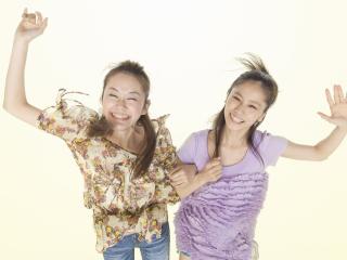 обои Азиатские девчонки веселятся вовсю фото