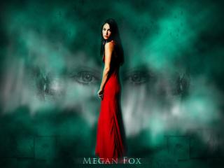 обои Готичная Megan Fox в зелёных лабиринтах своей души фото