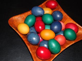 обои Разноцветные пасхальные яйца на любой вкус - выбирай фото
