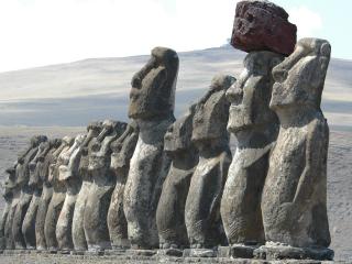обои Статуи Моаи, Ханга-Роа, остров Пасхи, территория Чили фото