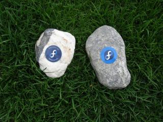 обои Fedora rocks фото