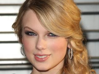 обои Очаровательная Taylor фото