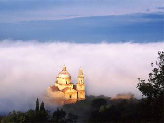 обои Храм в тумане фото