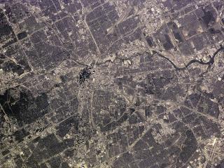 обои Большой город из космоса фото